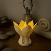 Svečnik “Odprti lotus”