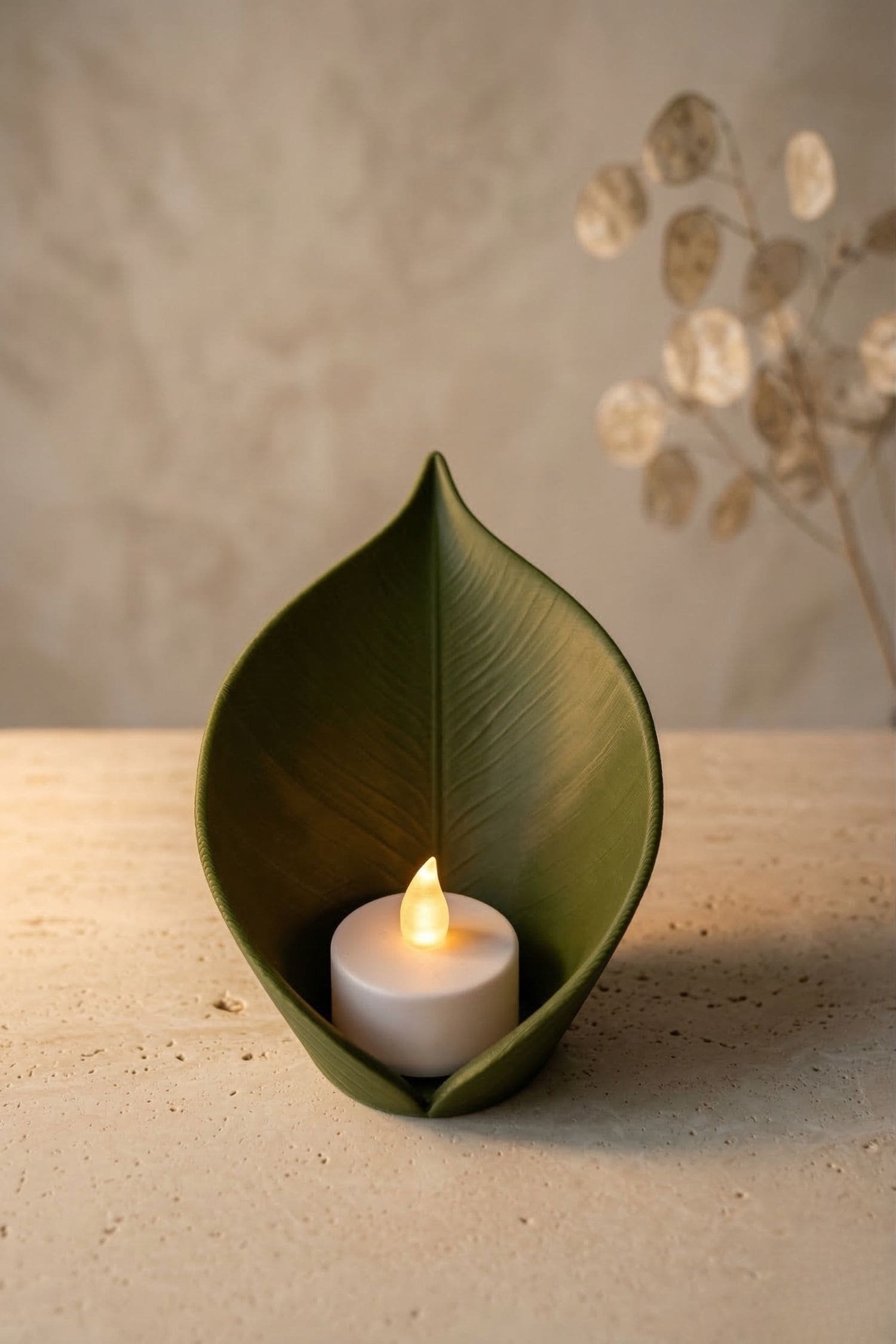 Dekorativni svečnik “List”